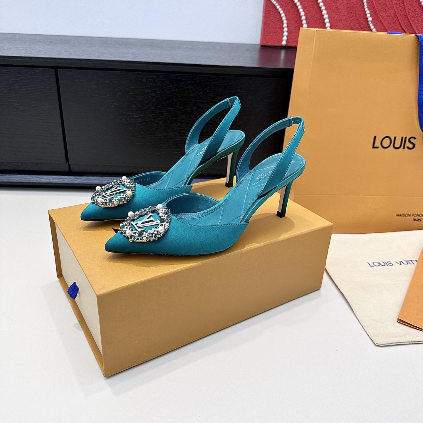 Women's high heels
